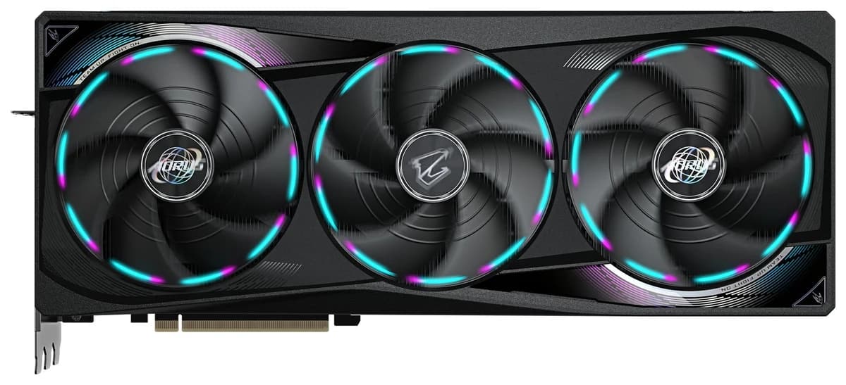 GIGABYTE AORUS GeForce RTX 5090 MASTER 32G — вид спереди под углом